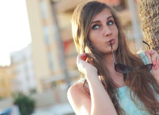 The Perfect Shoes and Bags to Pair With Spring Looks